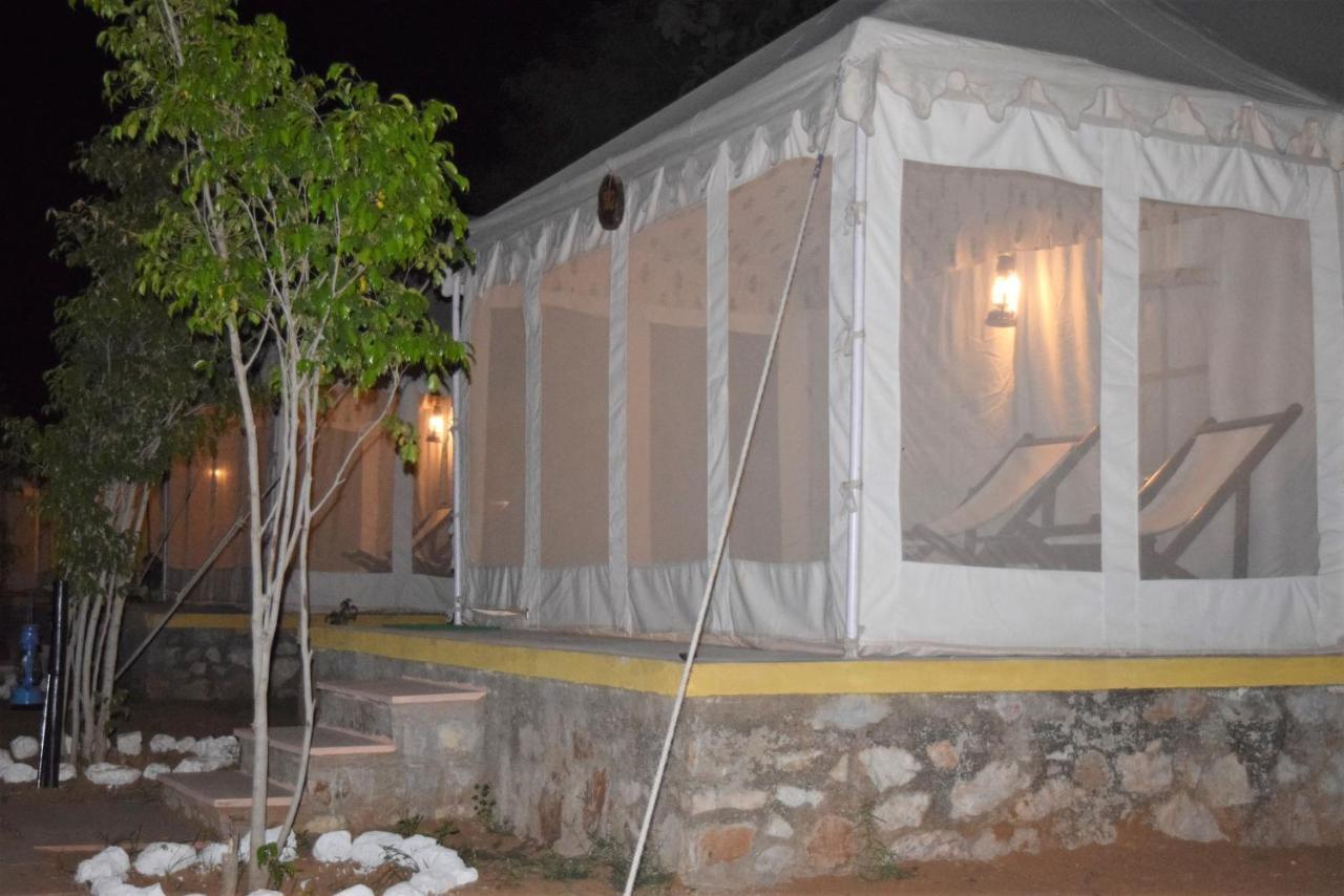 Khilchīpur Ranthambhore Bagh Dwar Camp מראה חיצוני תמונה
